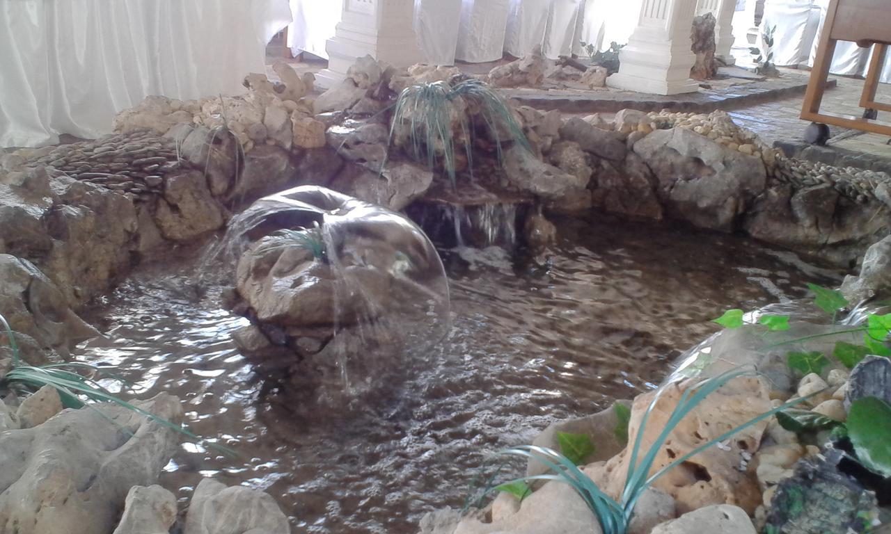 Hotel Tehnograd クラリエボ エクステリア 写真